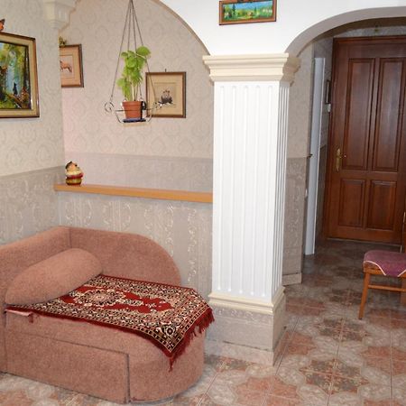 Executive Suite In The Centre Ternopil Eksteriør billede