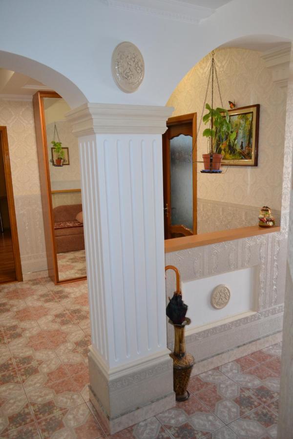 Executive Suite In The Centre Ternopil Eksteriør billede
